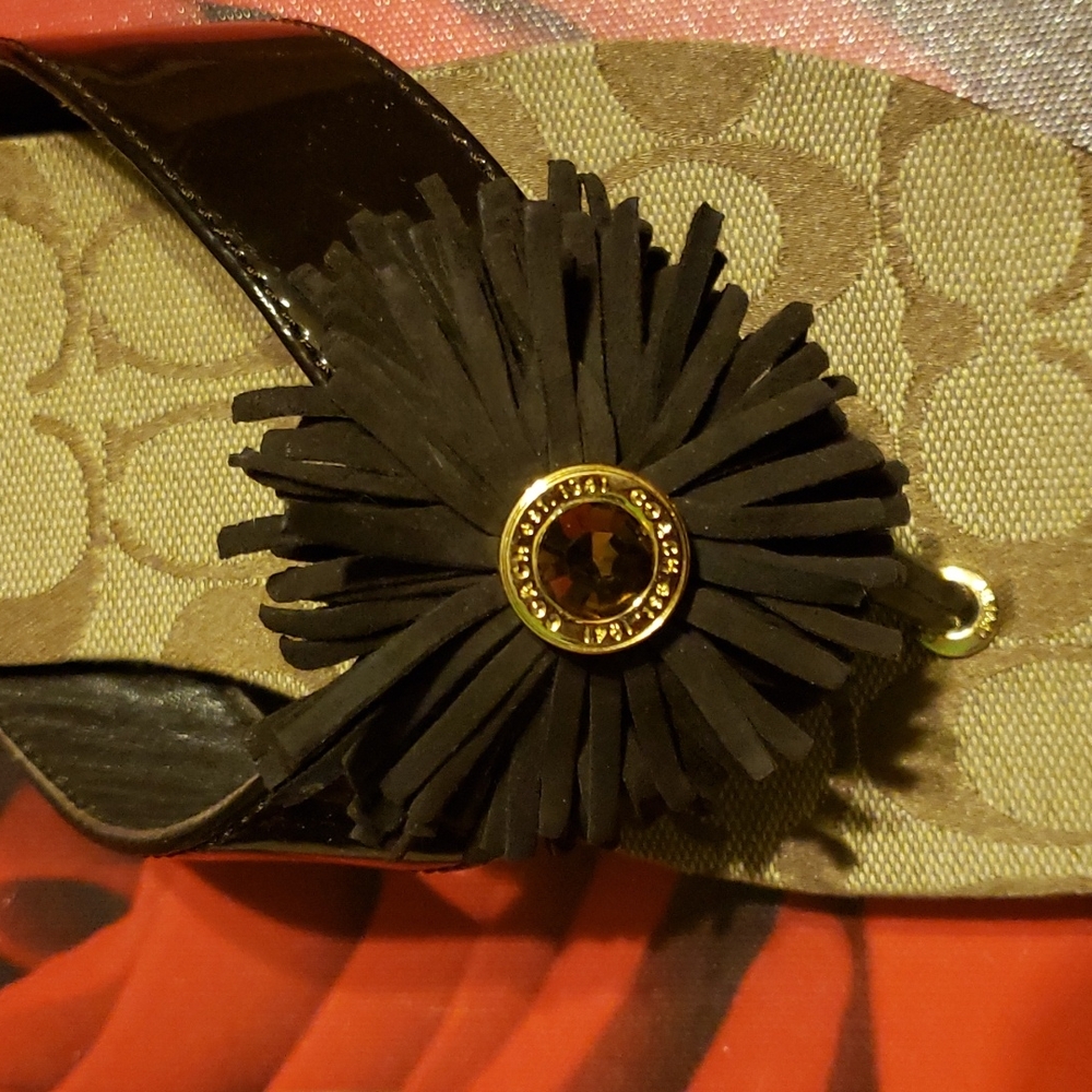 Coach Suki Sandals - Picture 2 of 7